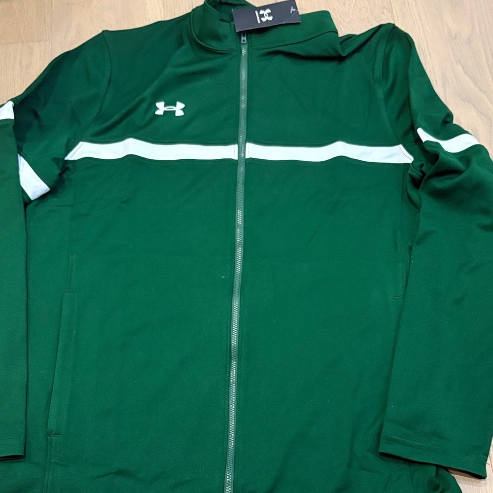 BNWT Men’s Under Armour Zip Up Size M
